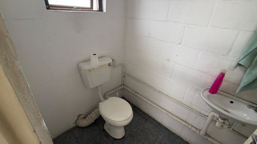 To Let Commercial Property for Rent in Everite Industria Western Cape